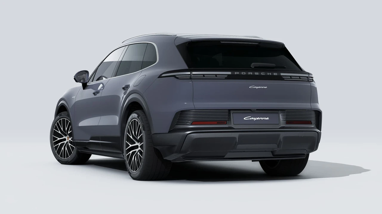 2026 Porsche 9Y0/9Y3 Cayenne - Image 3 of 14