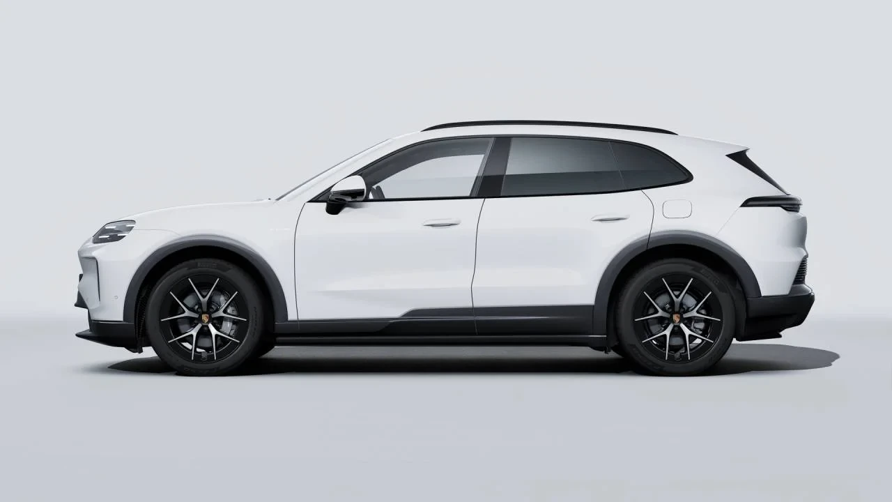 2026 Porsche 9Y0/9Y3 Cayenne - Image 2 of 14