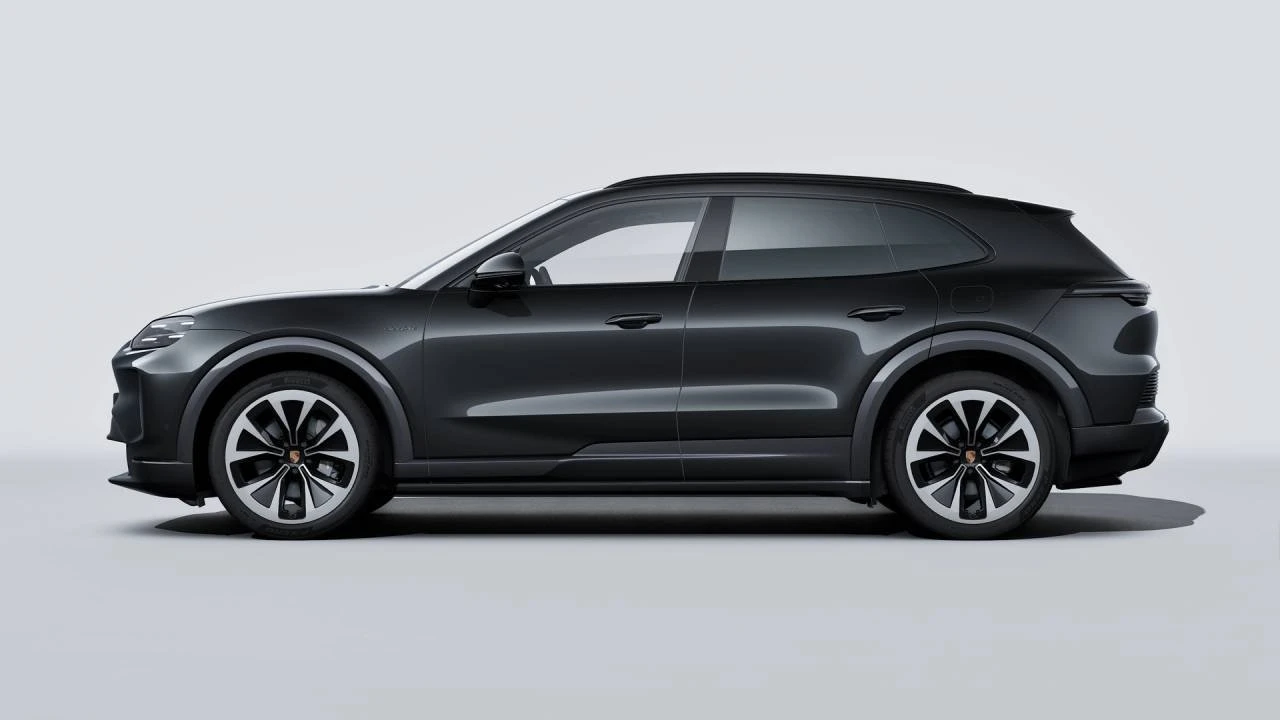 2026 Porsche 9Y0/9Y3 Cayenne - Image 2 of 14