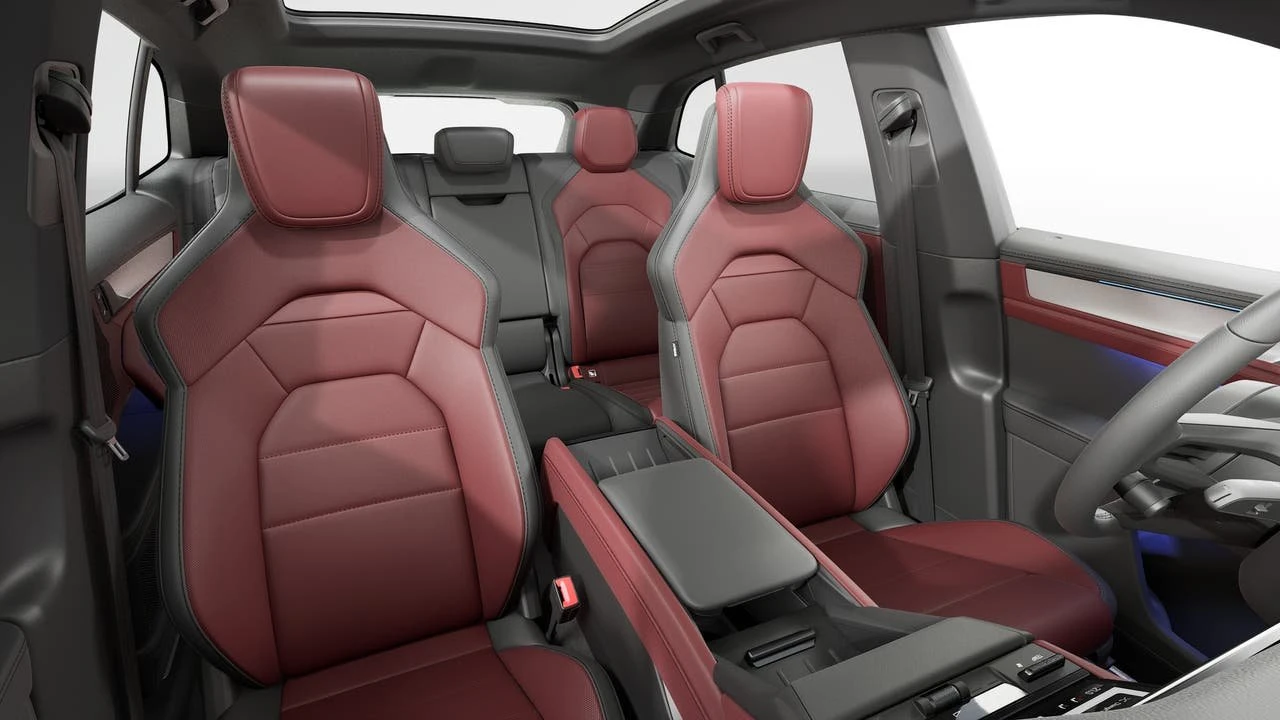 2026 Porsche 9Y0/9Y3 Cayenne - Image 12 of 14
