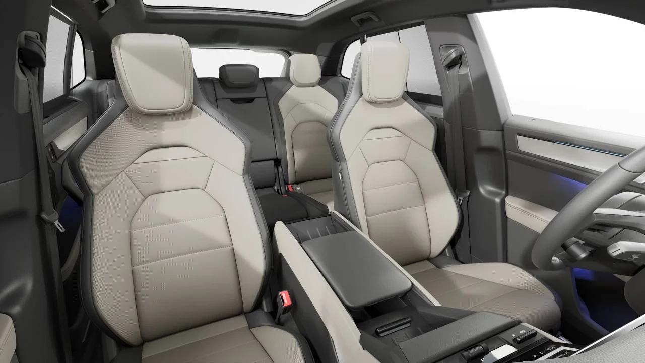 2026 Porsche 9Y0/9Y3 Cayenne - Image 12 of 14