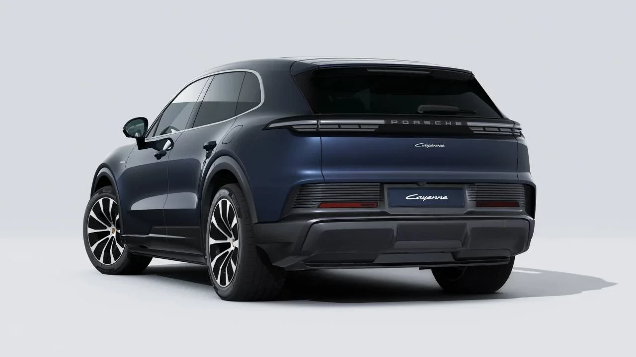 2026 Porsche 9Y0/9Y3 Cayenne - Image 3 of 14