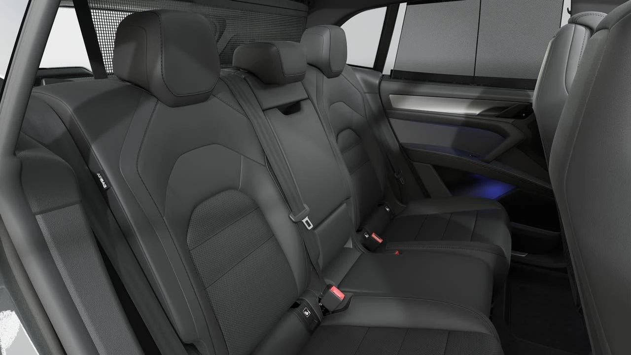 2026 Porsche 9Y0/9Y3 Cayenne - Image 13 of 14