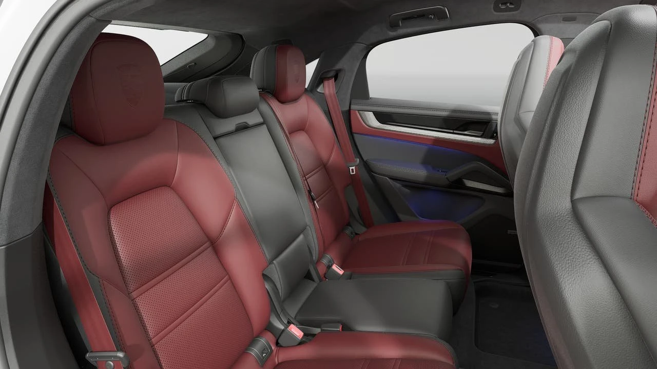 2026 Porsche 9Y0/9Y3 Cayenne GTS - Image 13 of 14