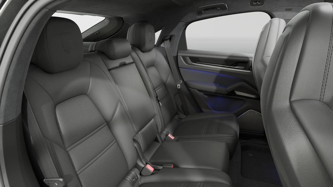 2026 Porsche 9Y0/9Y3 Cayenne GTS - Image 13 of 14