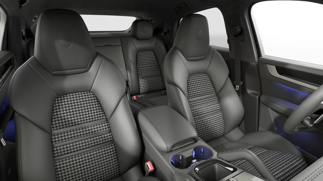 2026 Porsche 9Y0/9Y3 Cayenne GTS - Image 12 of 14