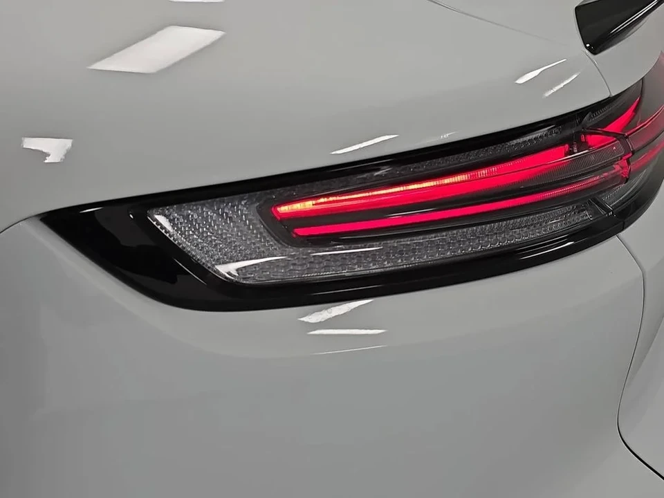 2026 Porsche 9Y0/9Y3 Cayenne GTS - Image 29 of 31