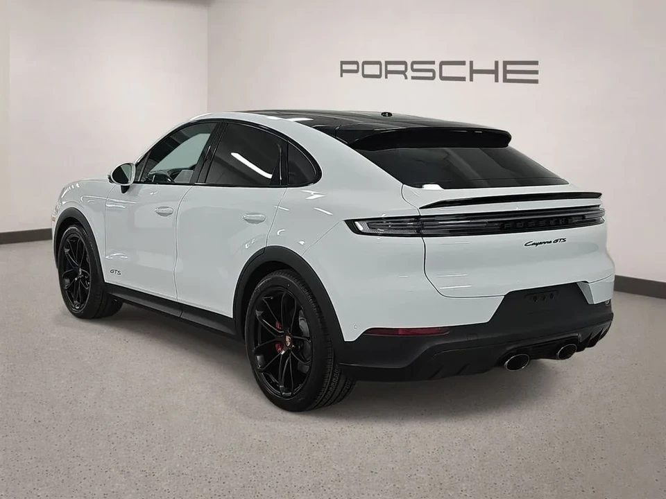 2026 Porsche 9Y0/9Y3 Cayenne GTS - Image 3 of 31