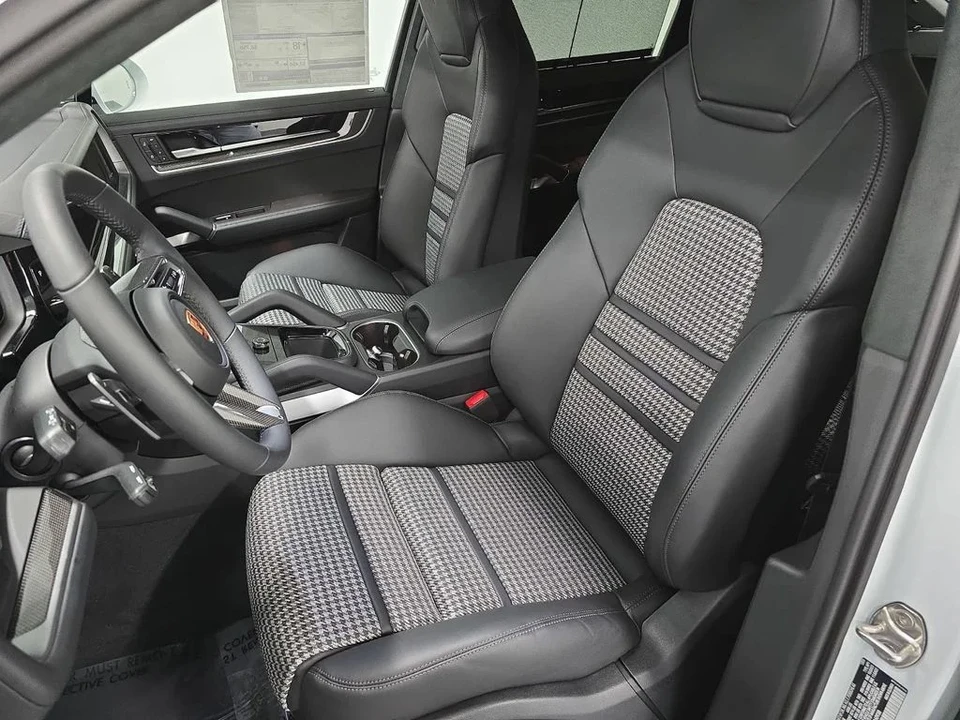 2026 Porsche 9Y0/9Y3 Cayenne GTS - Image 5 of 31
