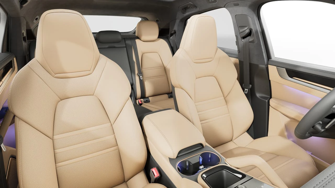 2026 Porsche 9Y0/9Y3 Cayenne GTS - Image 12 of 14