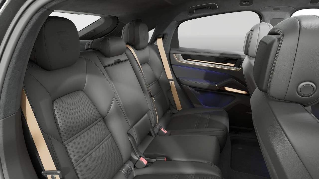 2026 Porsche 9Y0/9Y3 Cayenne GTS - Image 13 of 14