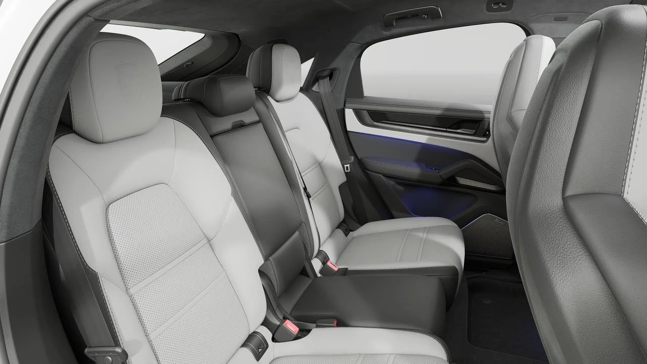 2026 Porsche 9Y0/9Y3 Cayenne GTS - Image 13 of 14