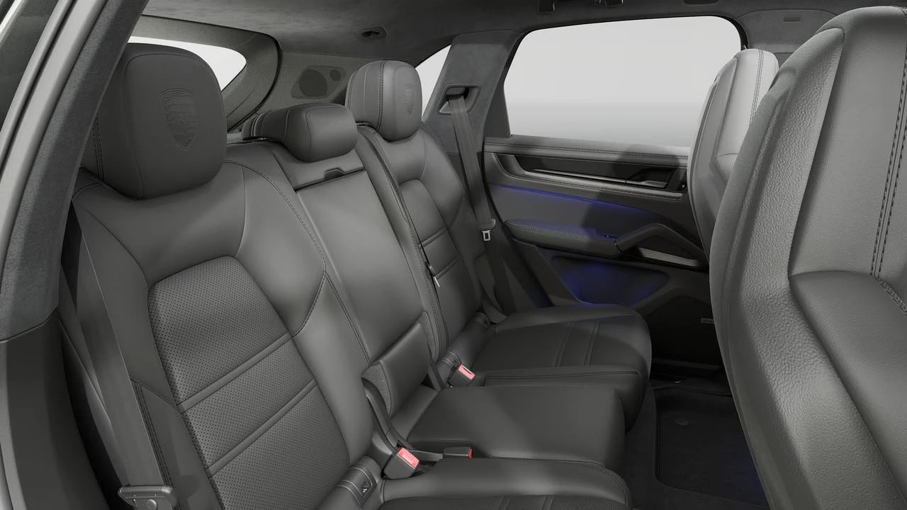 2026 Porsche 9Y0/9Y3 Cayenne GTS - Image 13 of 14