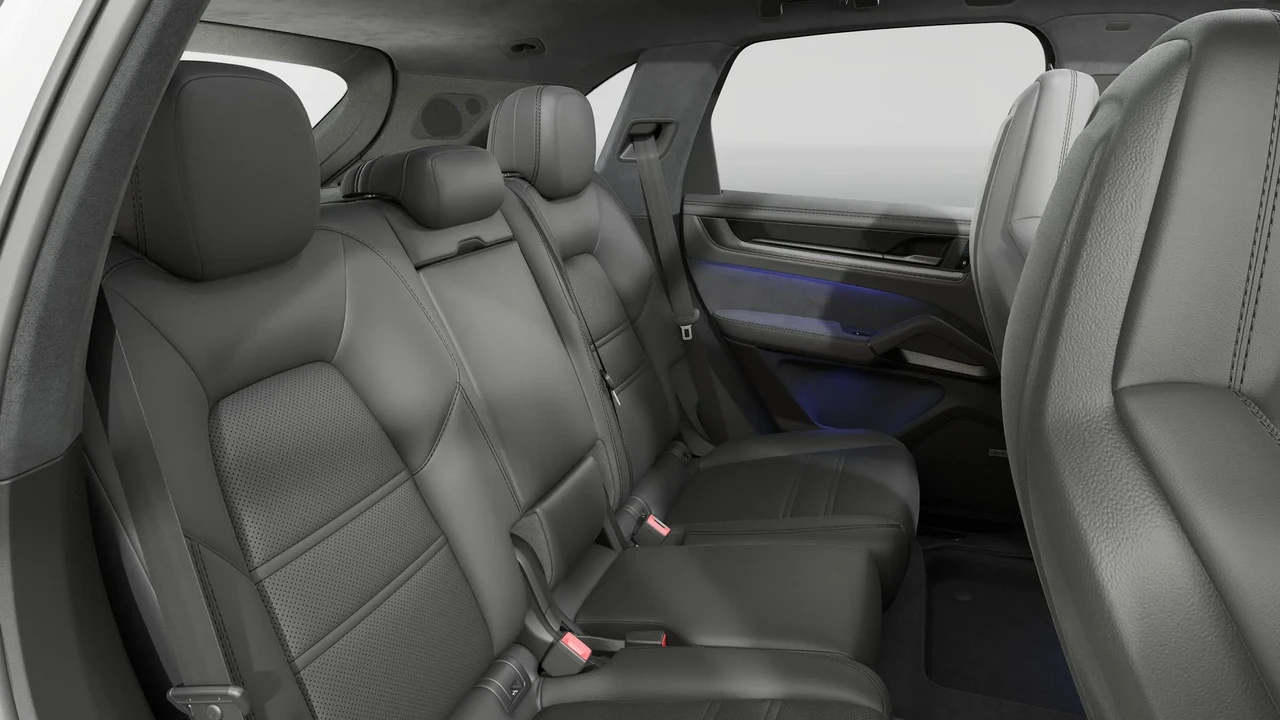 2026 Porsche 9Y0/9Y3 Cayenne GTS - Image 13 of 14
