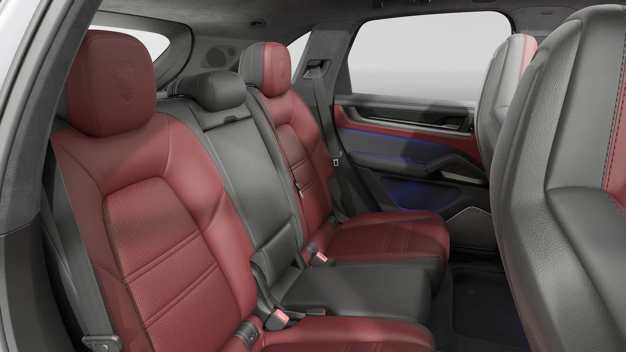 2026 Porsche 9Y0/9Y3 Cayenne GTS - Image 13 of 14