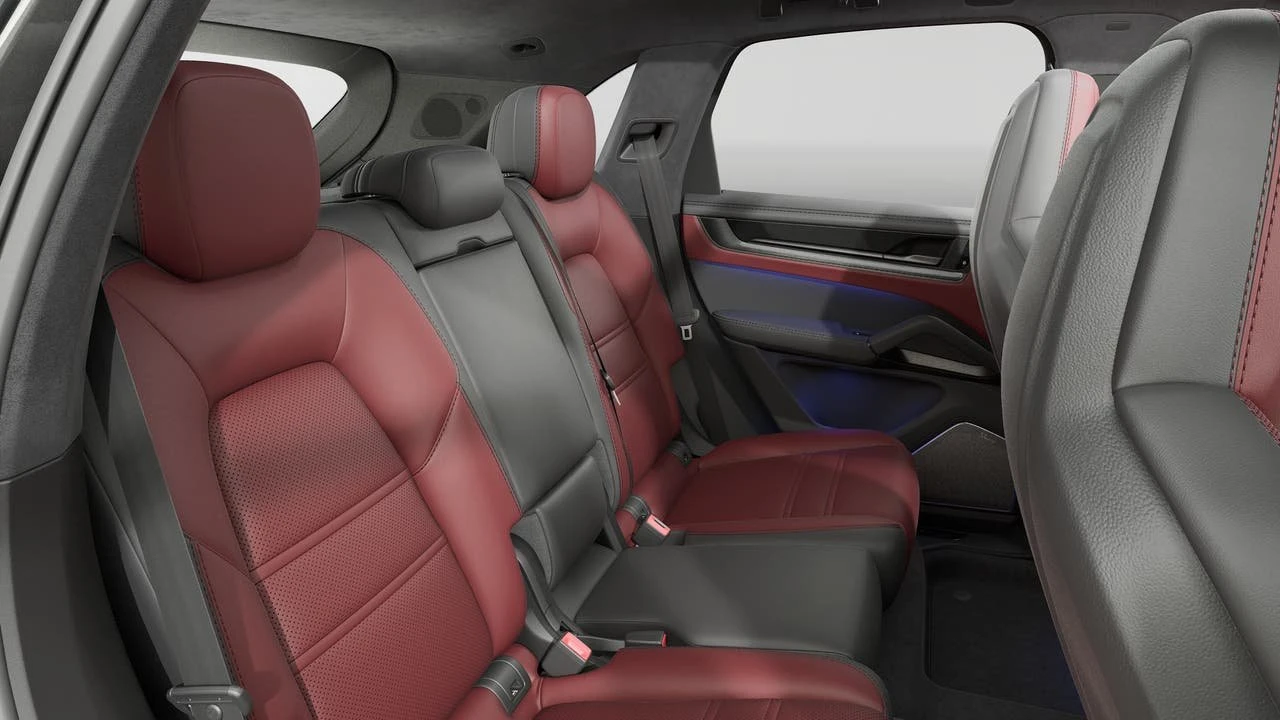 2026 Porsche 9Y0/9Y3 Cayenne GTS - Image 13 of 14