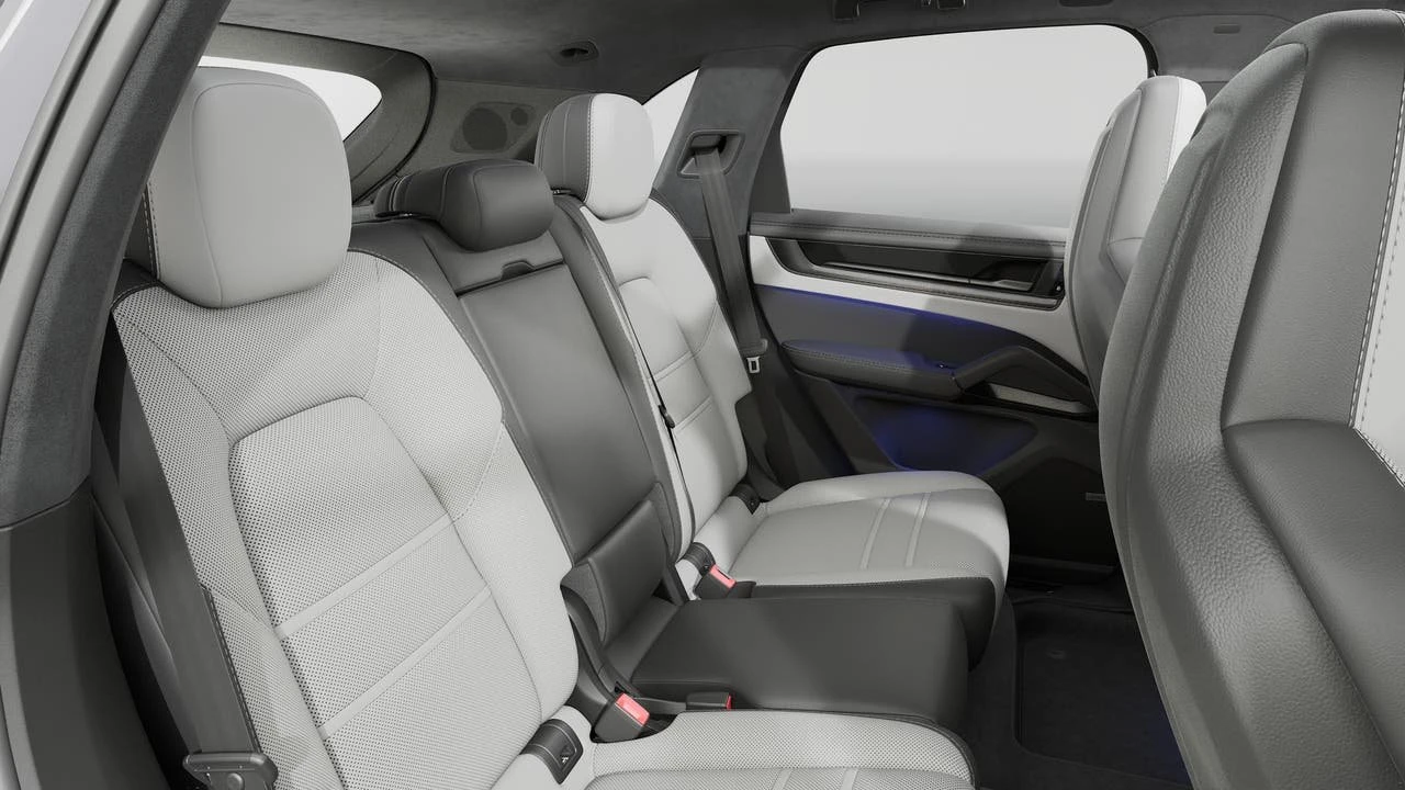 2026 Porsche 9Y0/9Y3 Cayenne GTS - Image 13 of 14