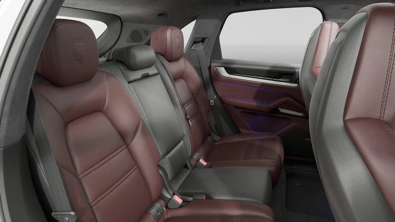 2026 Porsche 9Y0/9Y3 Cayenne GTS - Image 13 of 14