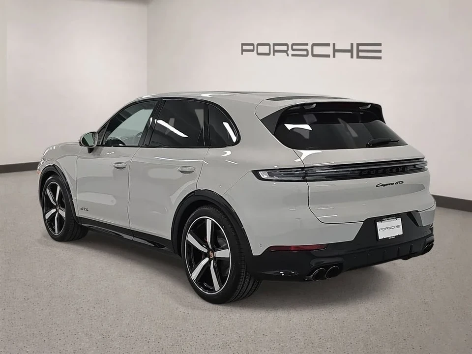 2026 Porsche 9Y0/9Y3 Cayenne GTS - Image 3 of 31
