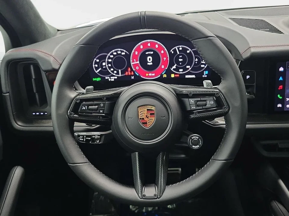 2026 Porsche 9Y0/9Y3 Cayenne GTS - Image 13 of 31