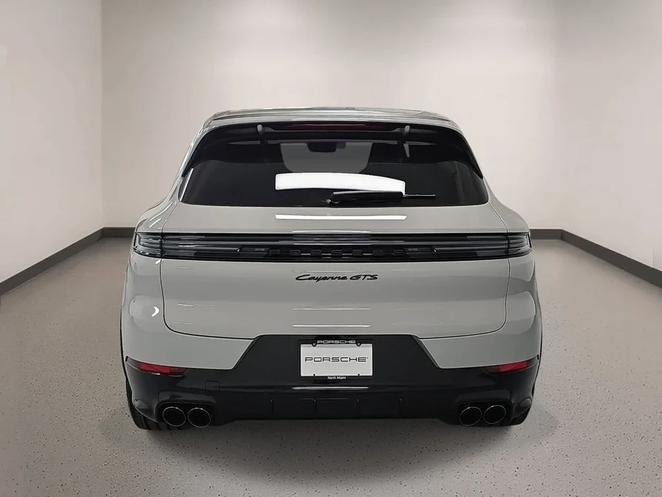 2026 Porsche 9Y0/9Y3 Cayenne GTS - Image 6 of 31