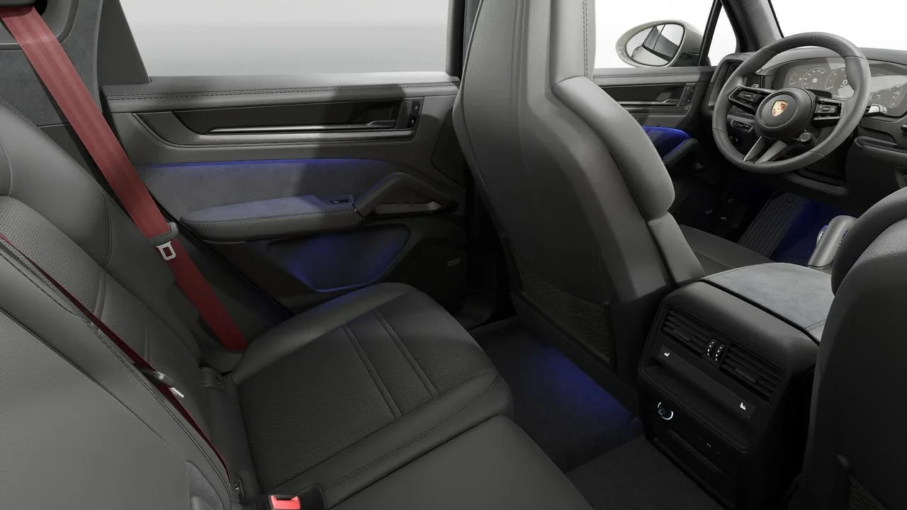 2026 Porsche 9Y0/9Y3 Cayenne GTS - Image 14 of 14