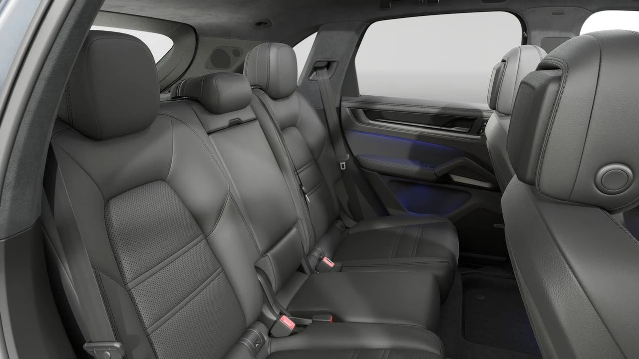 2026 Porsche 9Y0/9Y3 Cayenne GTS - Image 13 of 14