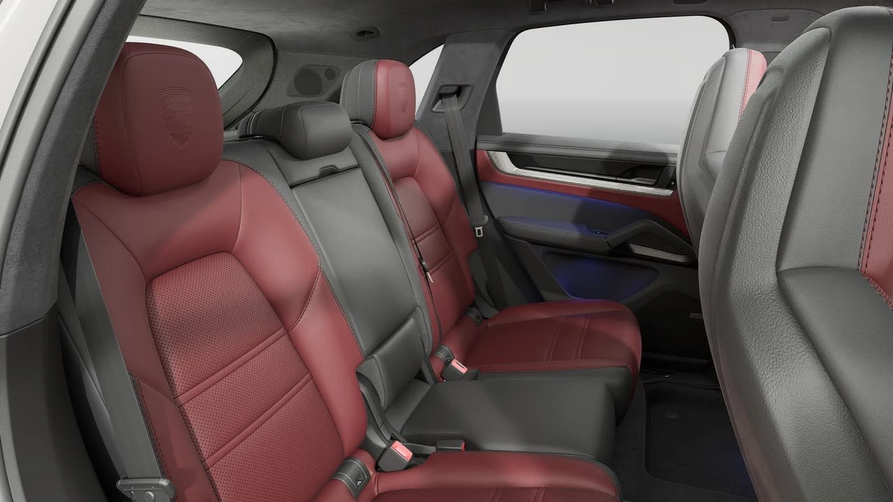 2026 Porsche 9Y0/9Y3 Cayenne GTS - Image 13 of 14