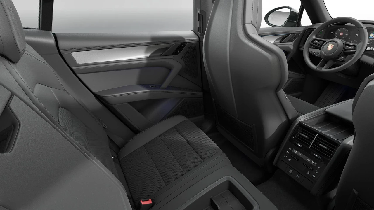 2026 Porsche 9Y0/9Y3 Cayenne Coupe - Image 14 of 14