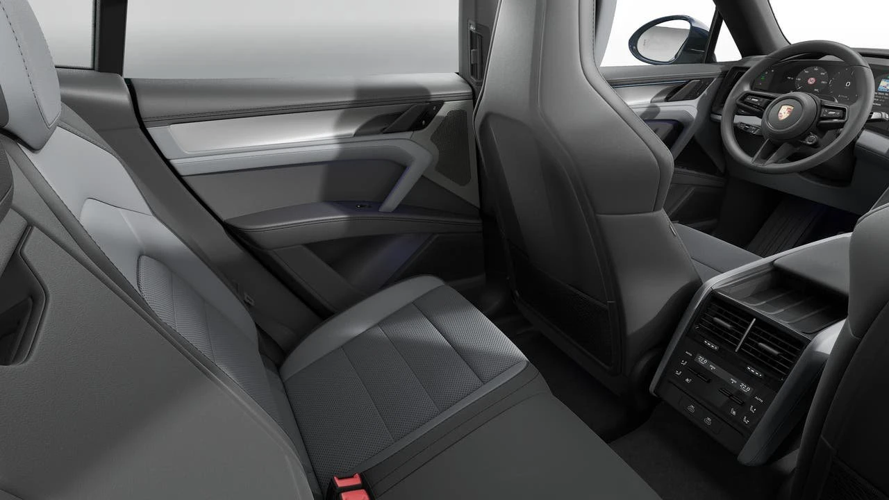 2026 Porsche 9Y0/9Y3 Cayenne Coupe - Image 14 of 14