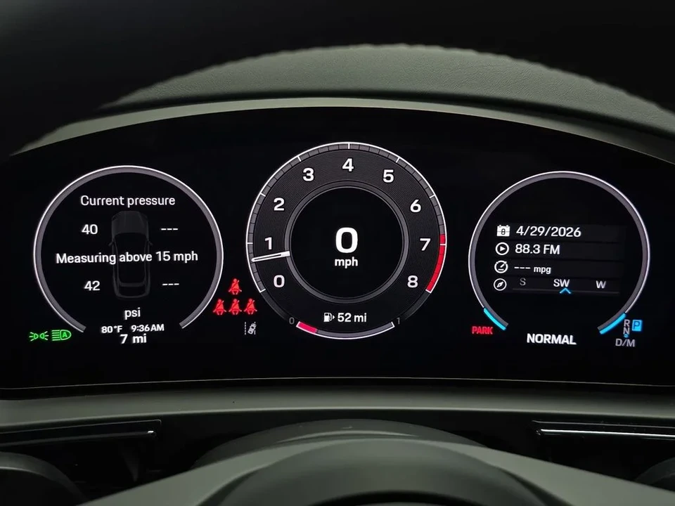 2026 Porsche 9Y0/9Y3 Cayenne S - Image 14 of 31
