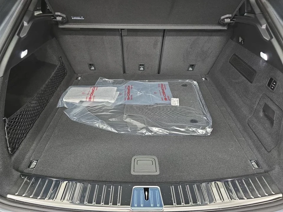 2026 Porsche 9Y0/9Y3 Cayenne S - Image 31 of 31