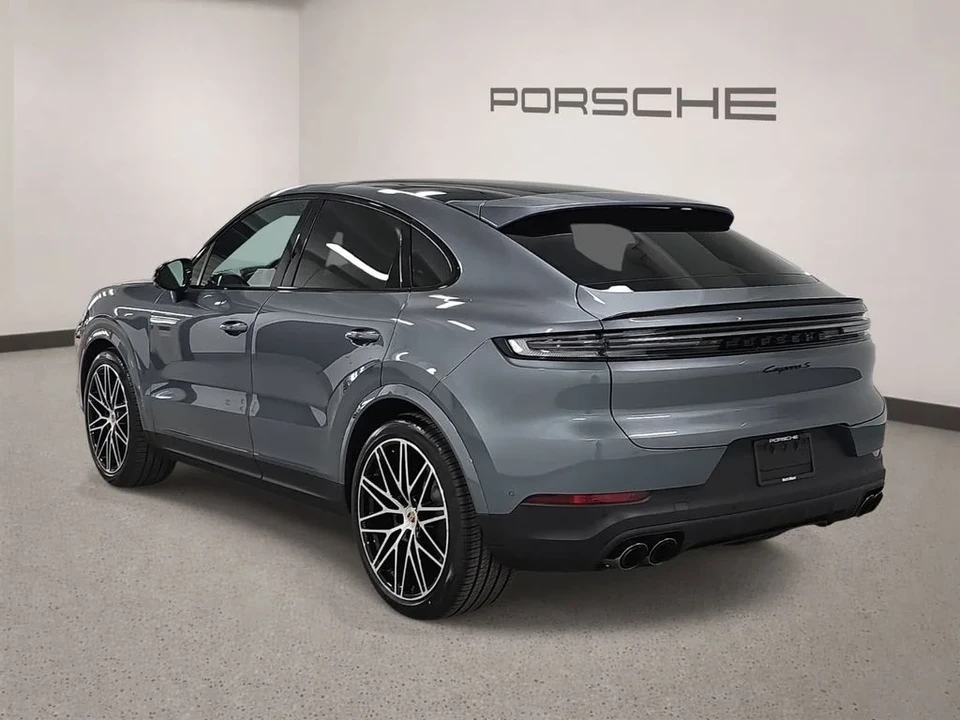 2026 Porsche 9Y0/9Y3 Cayenne S - Image 3 of 31
