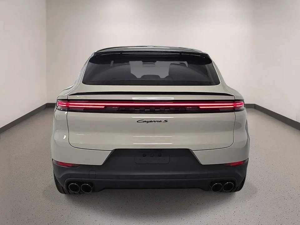 2026 Porsche 9Y0/9Y3 Cayenne S - Image 6 of 31
