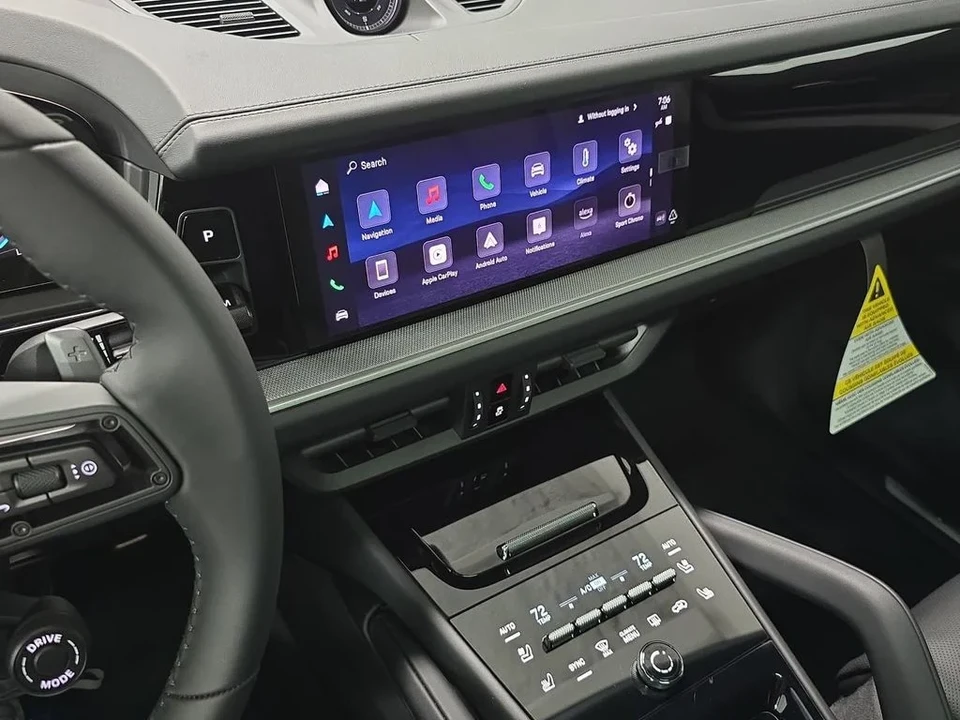 2026 Porsche 9Y0/9Y3 Cayenne S - Image 15 of 31
