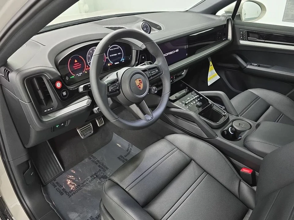 2026 Porsche 9Y0/9Y3 Cayenne S - Image 4 of 31