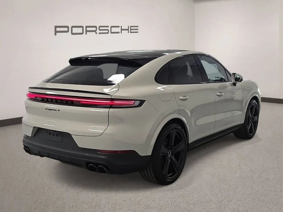 2026 Porsche 9Y0/9Y3 Cayenne S - Image 7 of 31