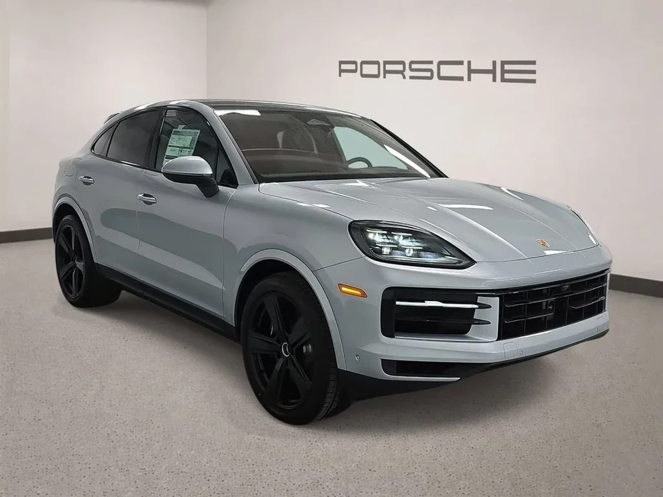 2026 Porsche 9Y0/9Y3 Cayenne S - Image 8 of 31