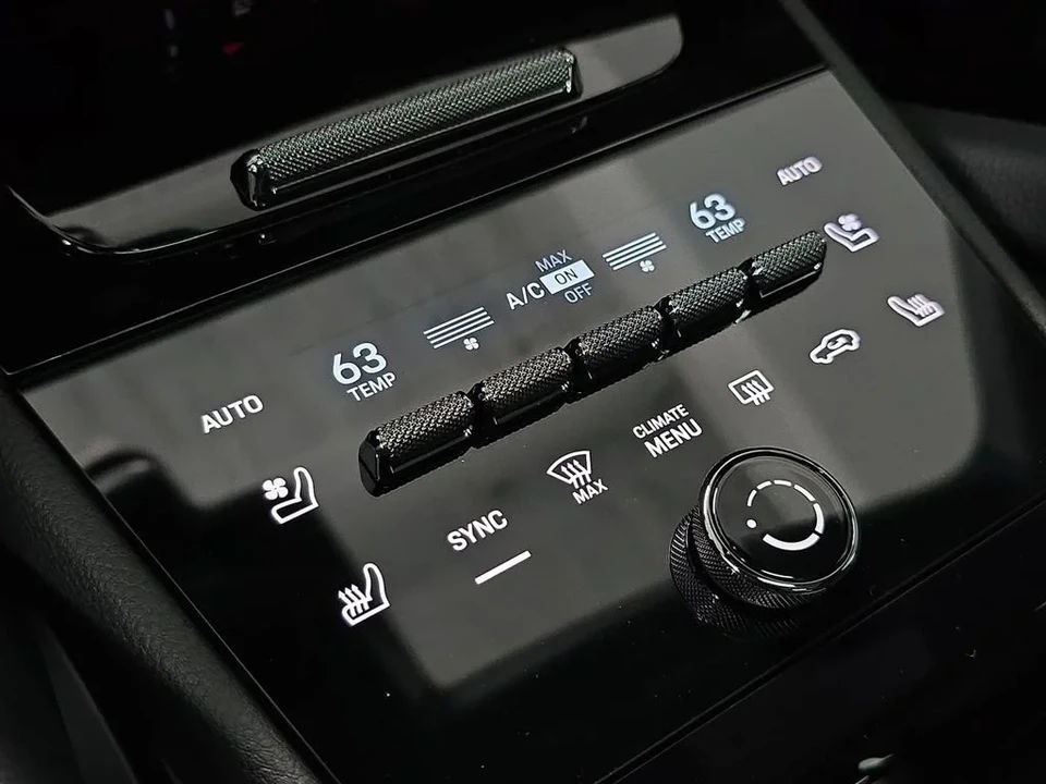 2026 Porsche 9Y0/9Y3 Cayenne S - Image 19 of 31