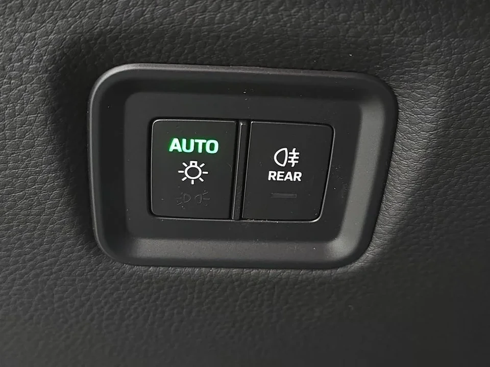 2026 Porsche 9Y0/9Y3 Cayenne S - Image 22 of 31