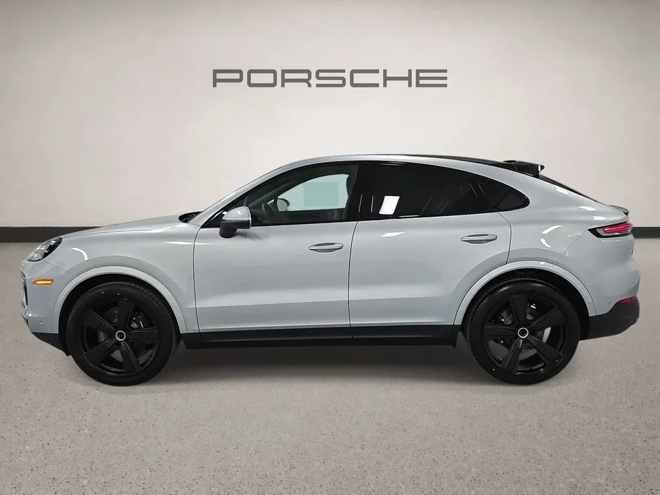 2026 Porsche 9Y0/9Y3 Cayenne S - Image 2 of 31