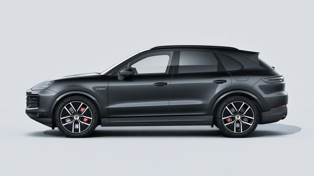 2026 Porsche 9Y0/9Y3 Cayenne - Image 2 of 14