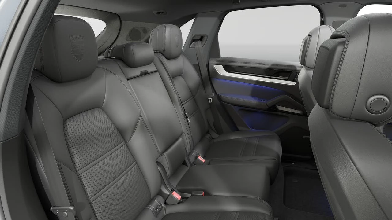 2026 Porsche 9Y0/9Y3 Cayenne - Image 13 of 14