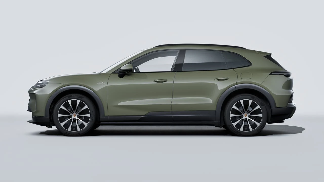 2026 Porsche 9Y0/9Y3 Cayenne S - Image 2 of 14