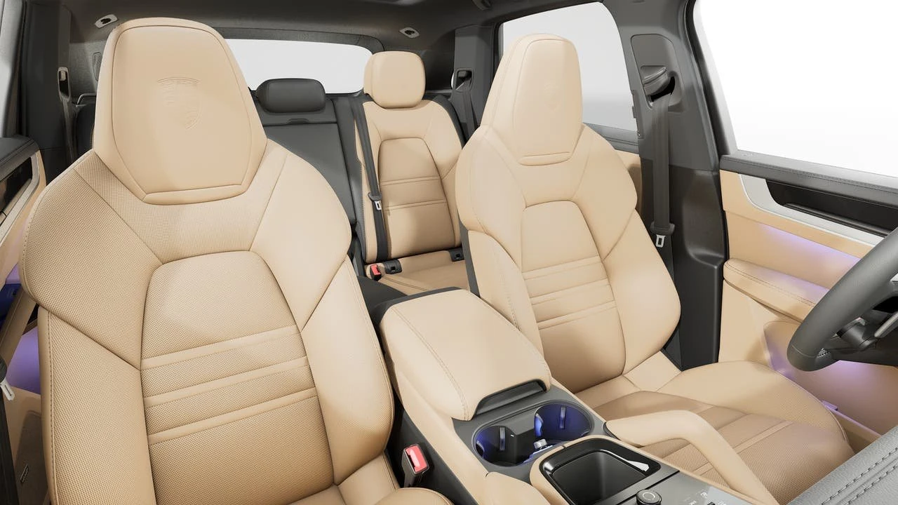 2026 Porsche Cayenne - Image 12 of 14