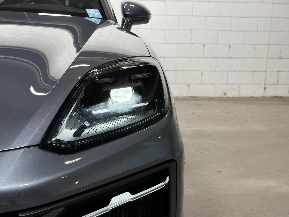 2026 Porsche 9Y0/9Y3 Cayenne S - Image 10 of 31