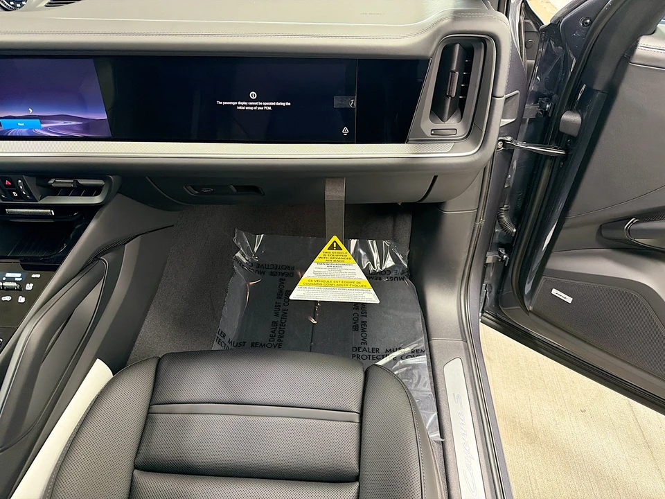 2026 Porsche 9Y0/9Y3 Cayenne S - Image 18 of 31