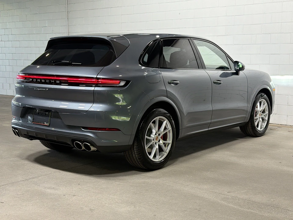 2026 Porsche 9Y0/9Y3 Cayenne S - Image 7 of 31