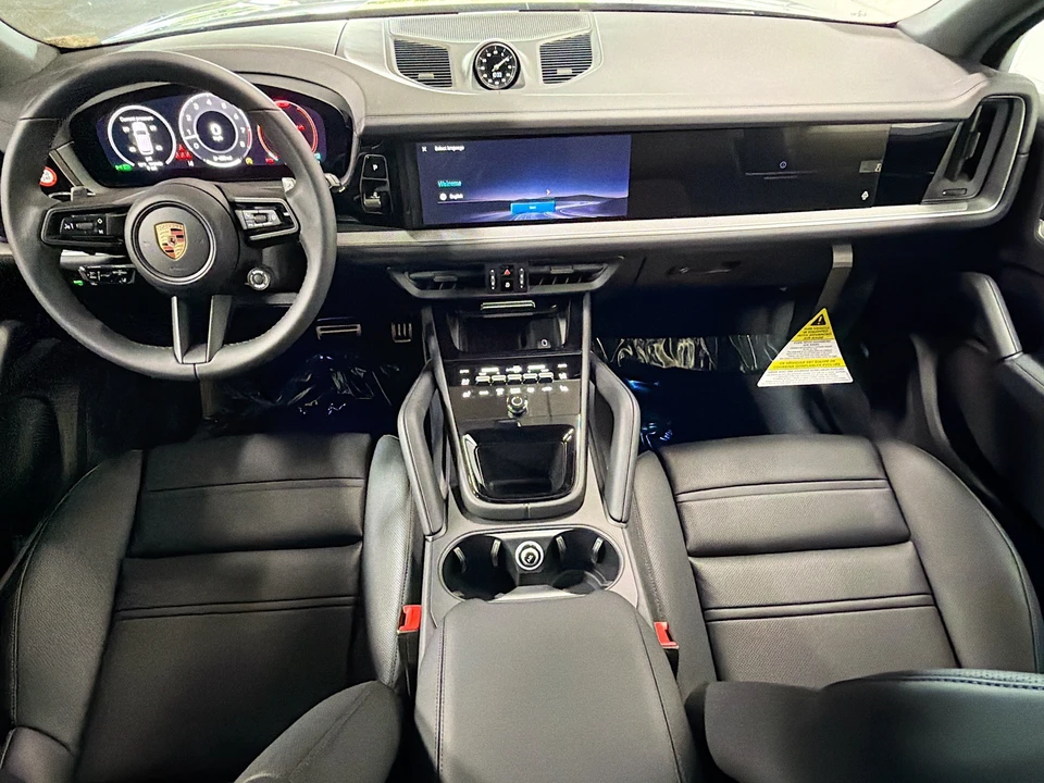 2026 Porsche 9Y0/9Y3 Cayenne S - Image 16 of 31