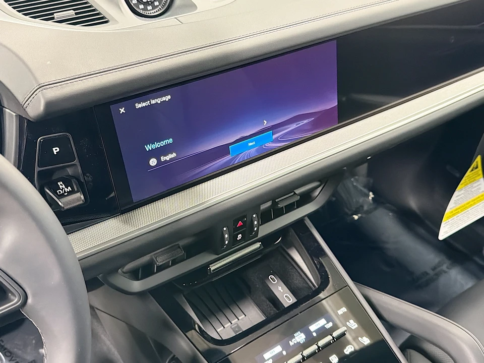 2026 Porsche 9Y0/9Y3 Cayenne S - Image 27 of 31